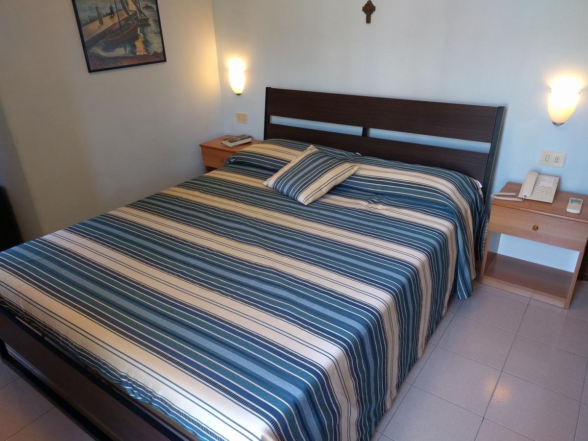 Hotel Conte - S. Angelo Bay Serrara Fontana ภายนอก รูปภาพ