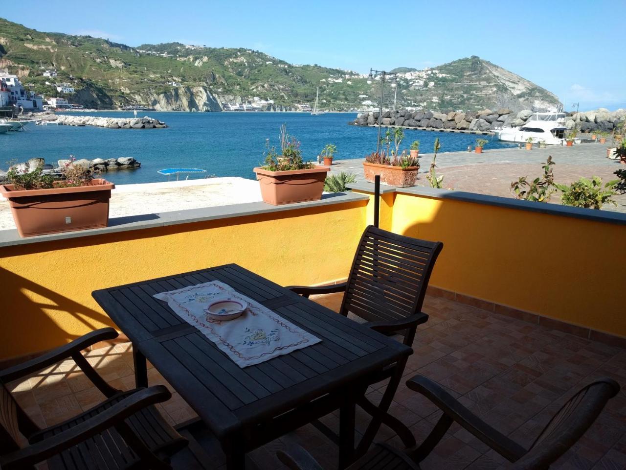 Hotel Conte - S. Angelo Bay Serrara Fontana ภายนอก รูปภาพ