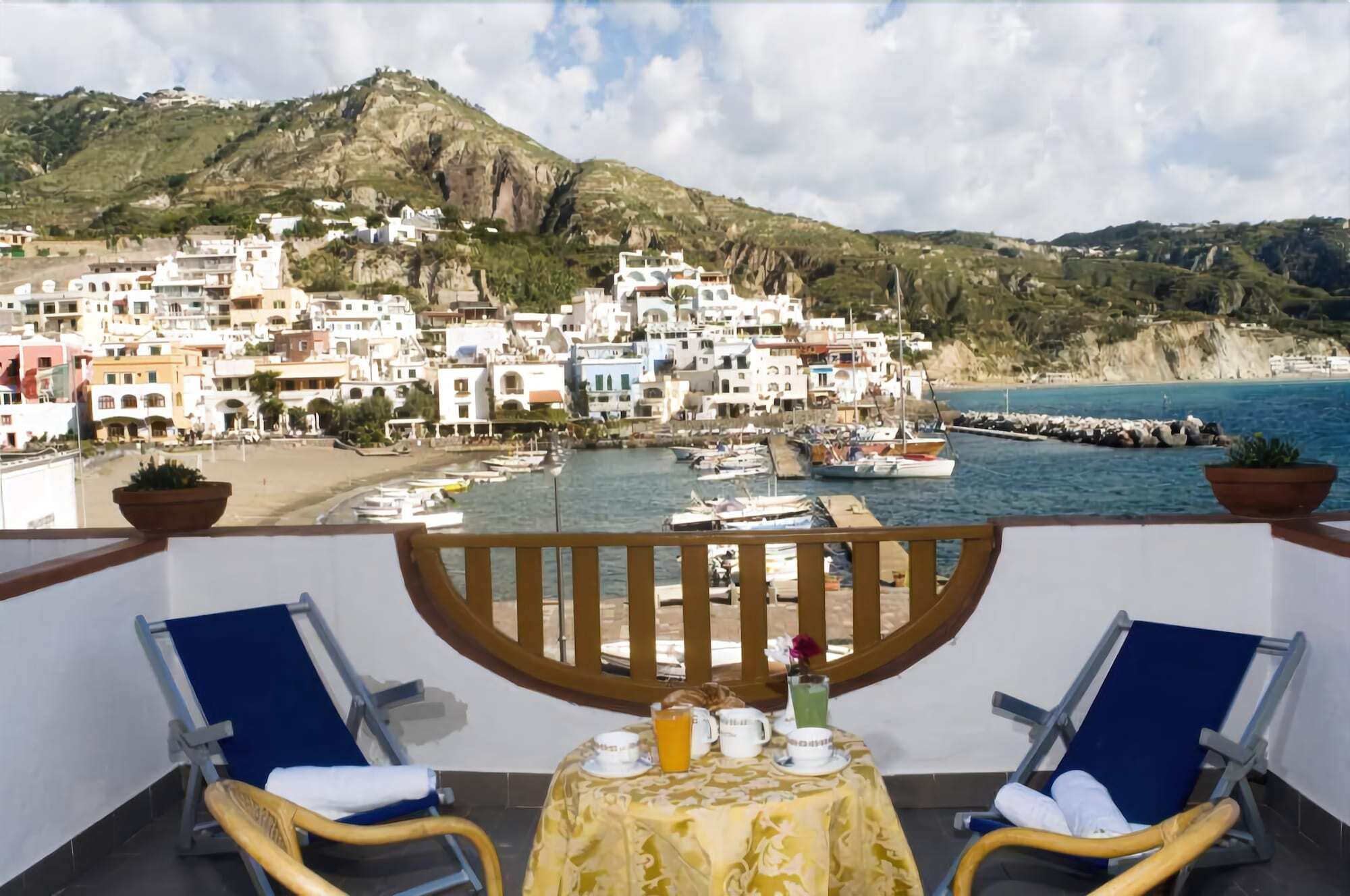 Hotel Conte - S. Angelo Bay Serrara Fontana ภายนอก รูปภาพ